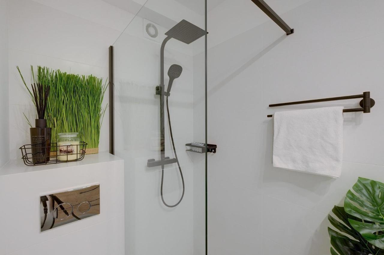 Luxurious 3br Center Apartmán