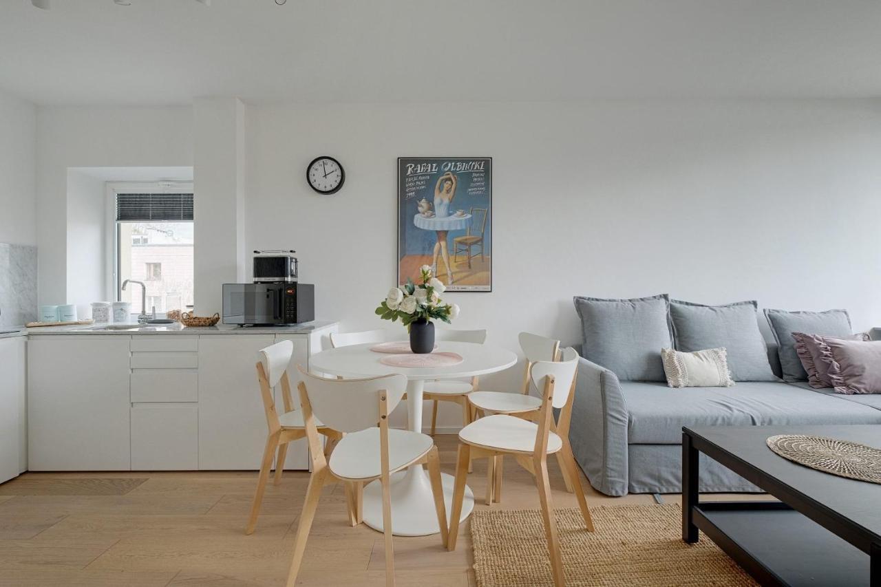 Apartment Luxurious 3br Center Warsaw